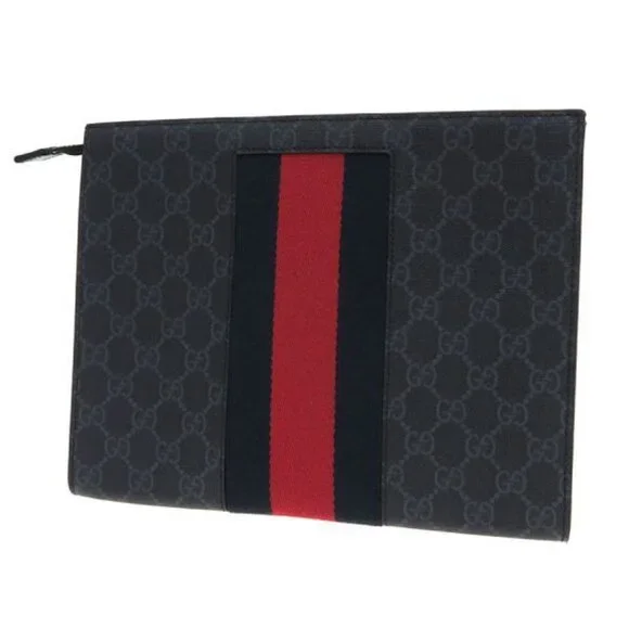 Gucci GG Supreme Clutch Bag - Picture 3 of 9